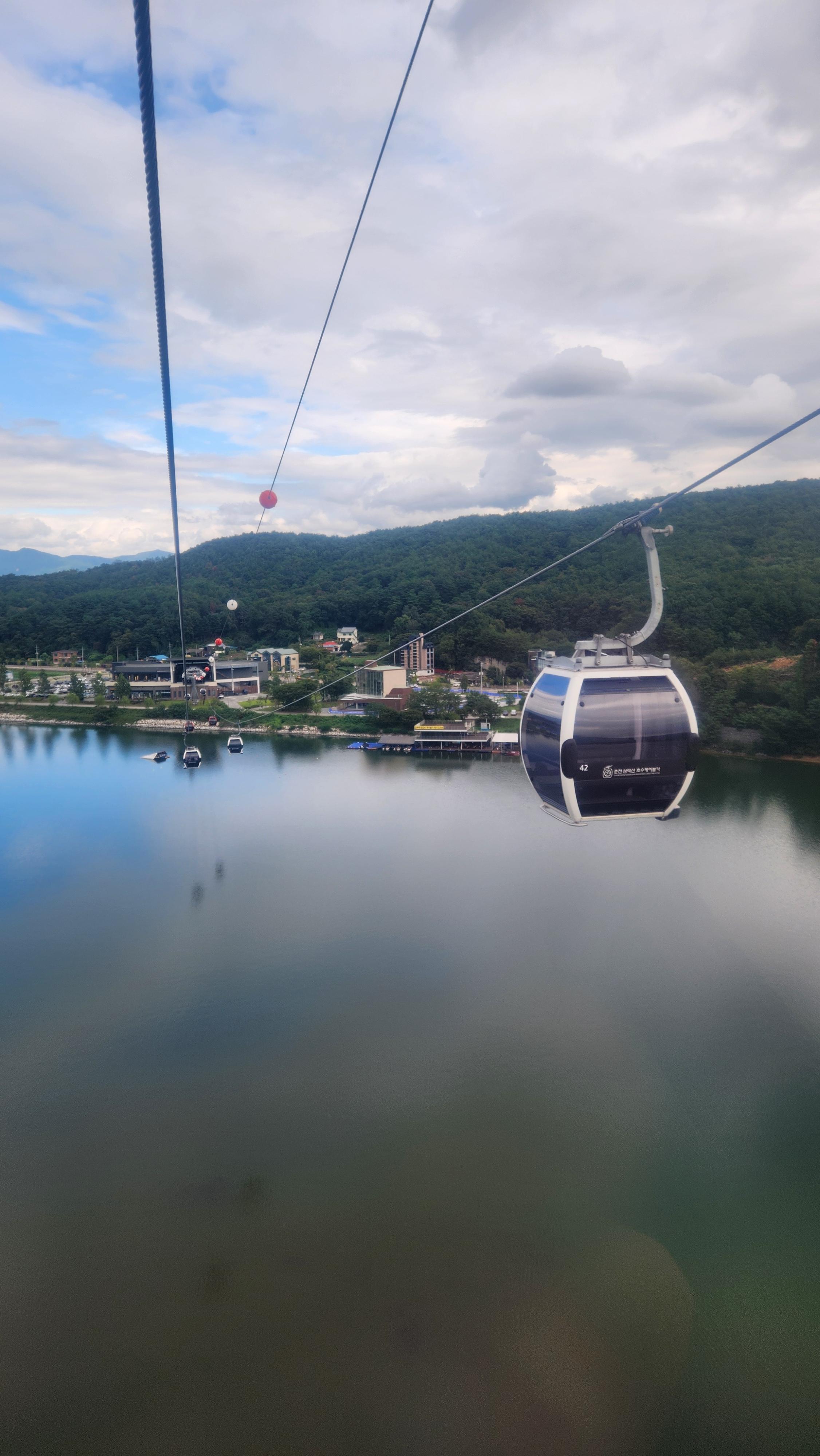 춘천 삼악산 케이블카에서 바라본 의암호 풍경