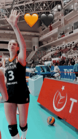 하이파이브하는 김연경