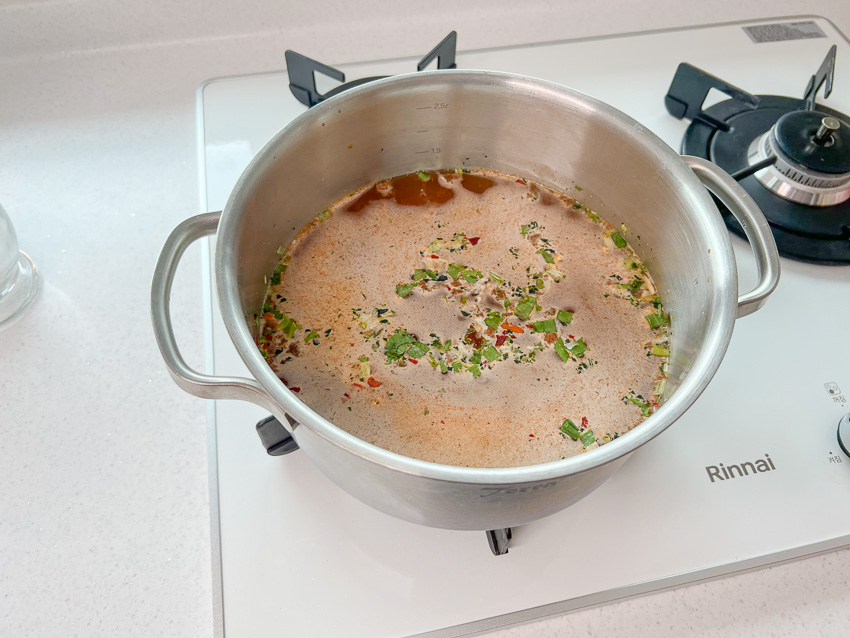 스프먼저 넣고 물 끓이기