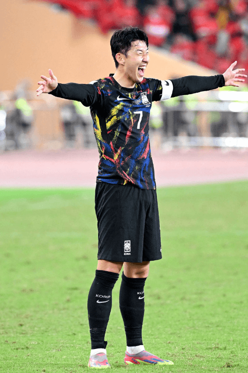 황희찬 매직 드리블&rarr;손흥민 페널티킥 골&rarr;쉿 세리머니 