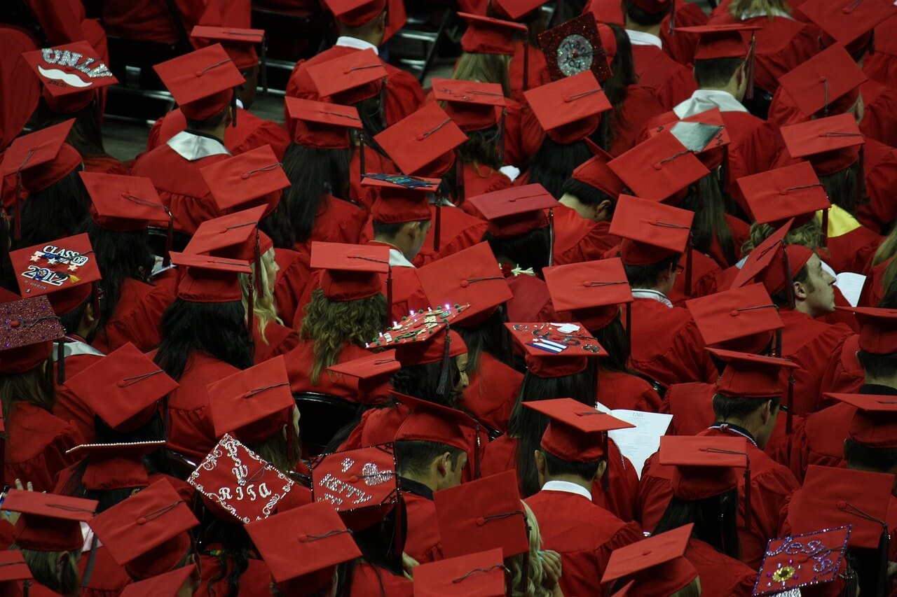 2026 대학생 국가장학금, 몰라서 못 받는 부모 40% - 조건과 조회방법 총정리