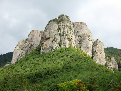 주왕산 기암괴석