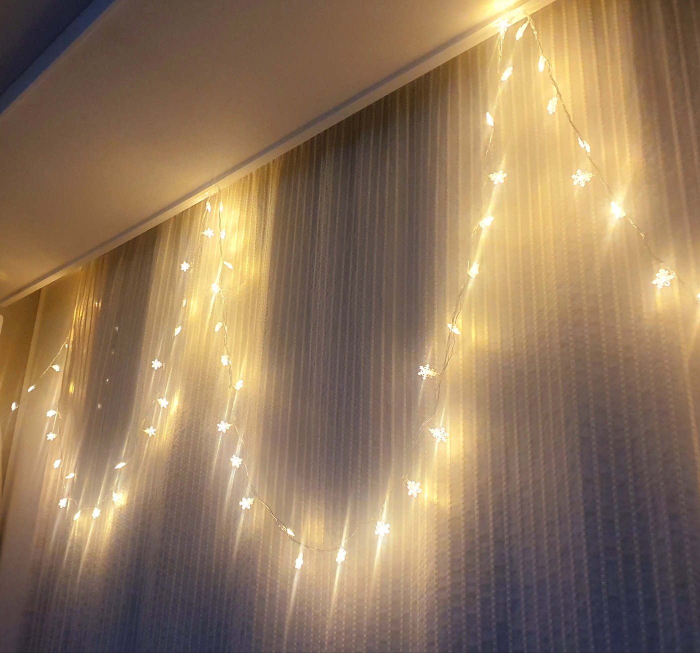 예쁜-조명을-달았어요.