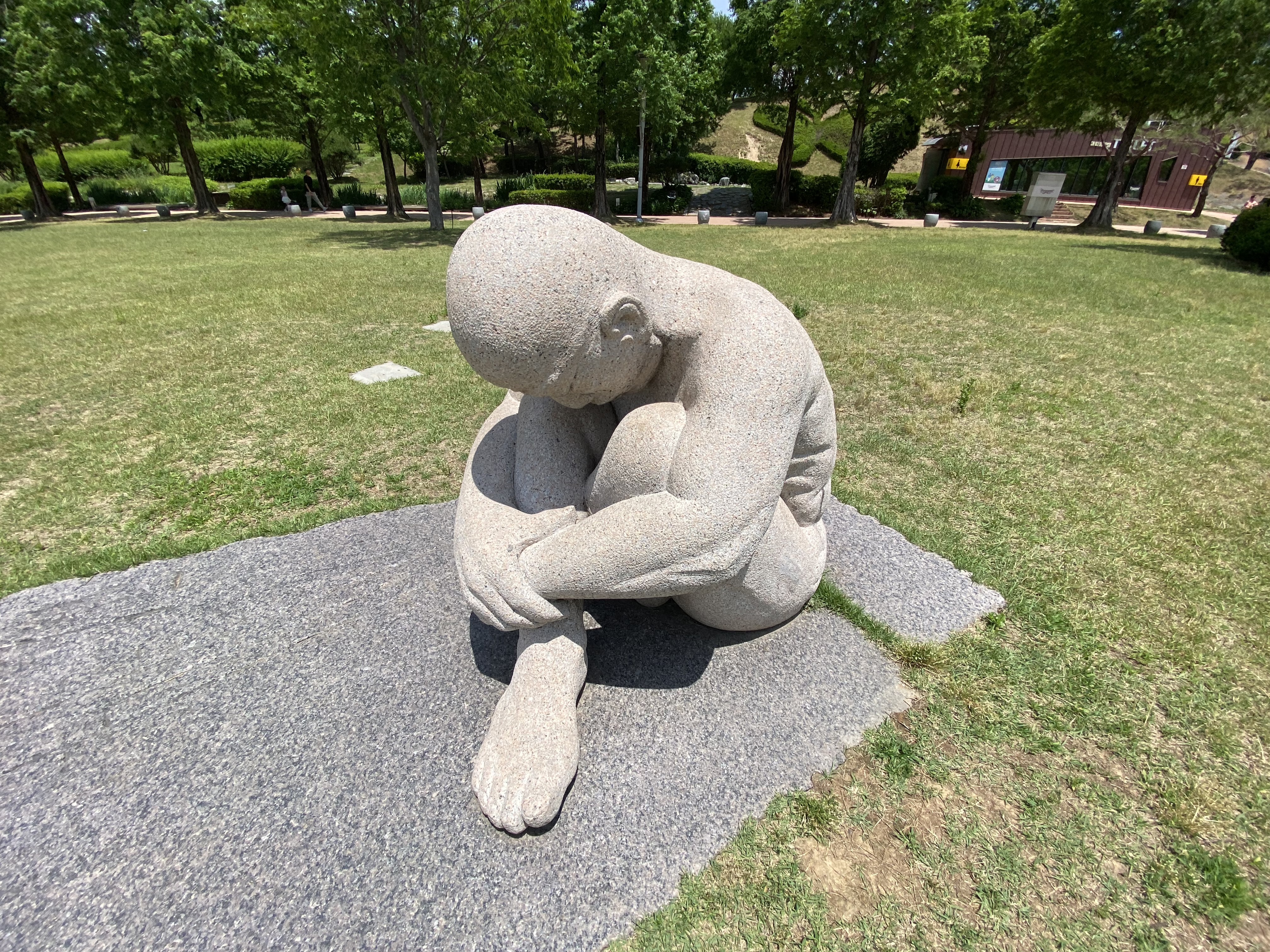 안성맞춤랜드 조각상