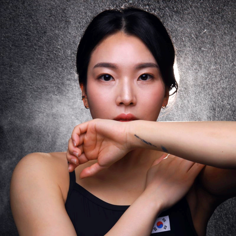김수지