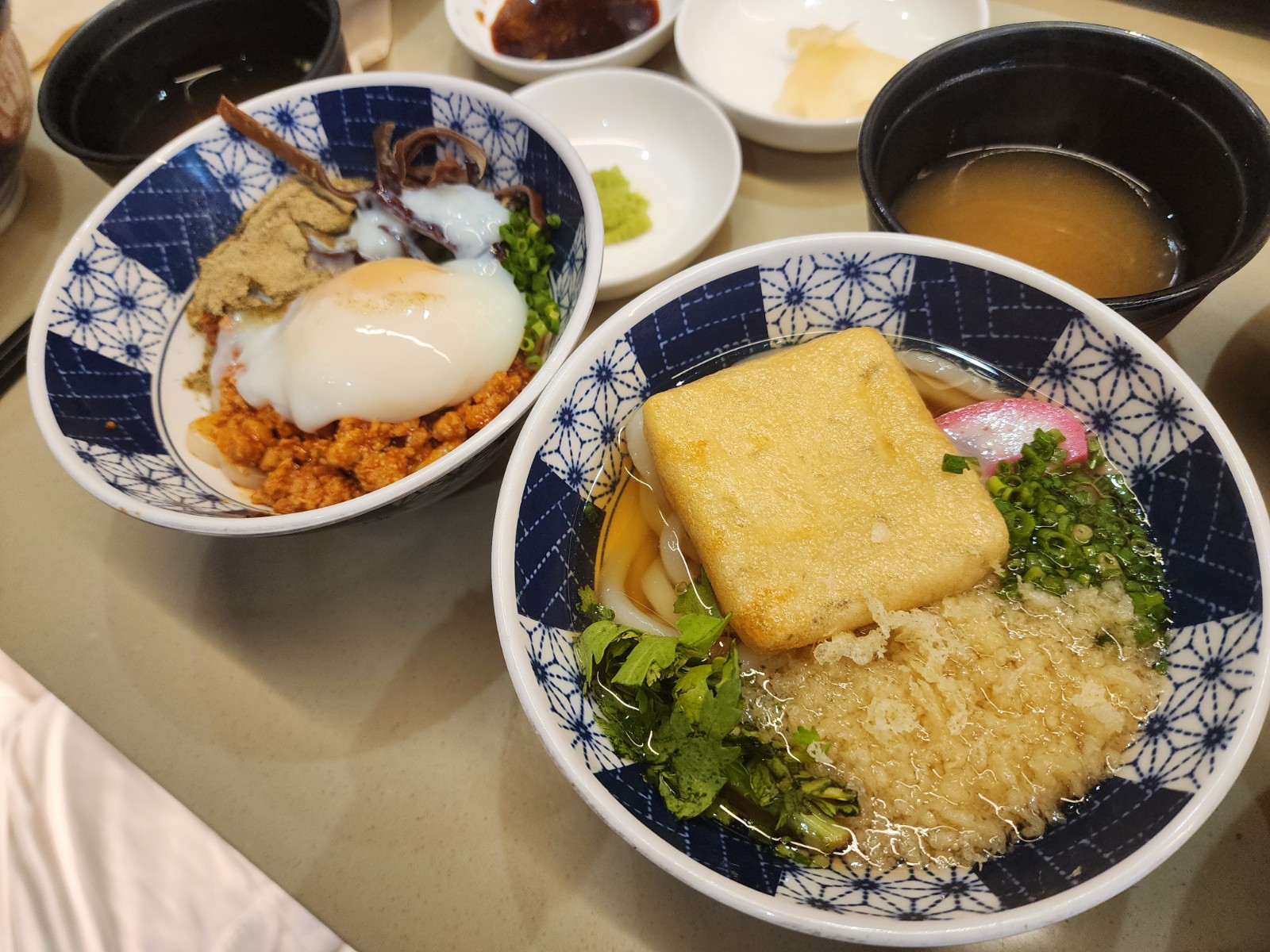 사이드메뉴