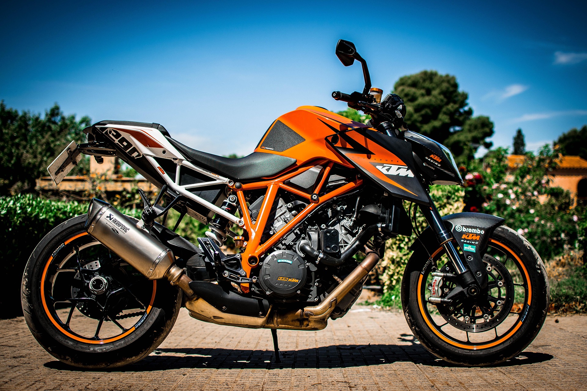 KTM 네이키드 바이크 DUKE 390