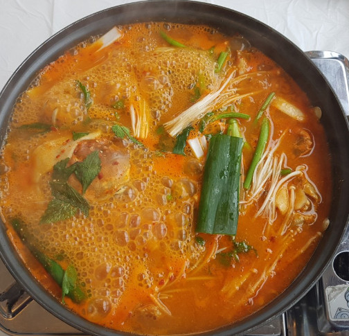 6시내고향 남해 멸치회무침 멸치쌈밥