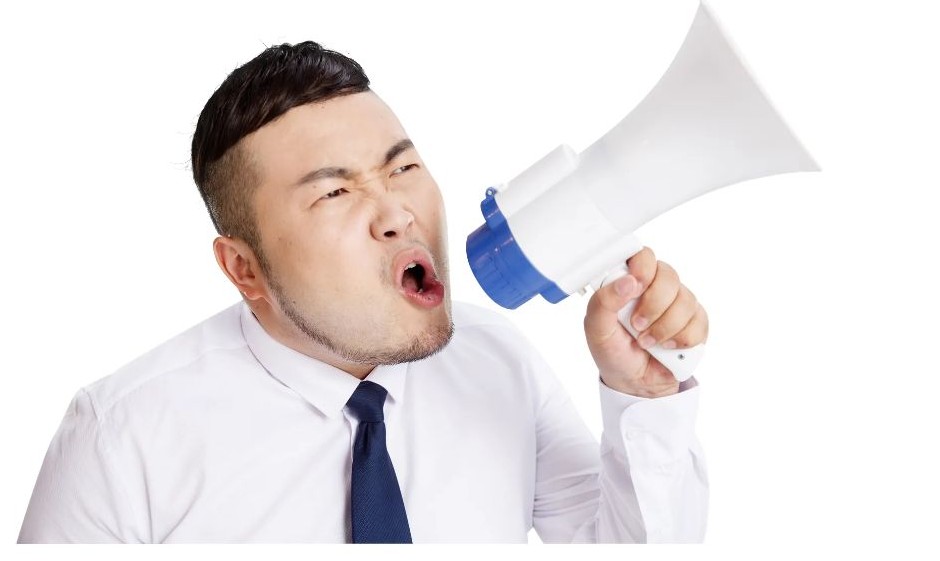 소리치는 남자 이미지