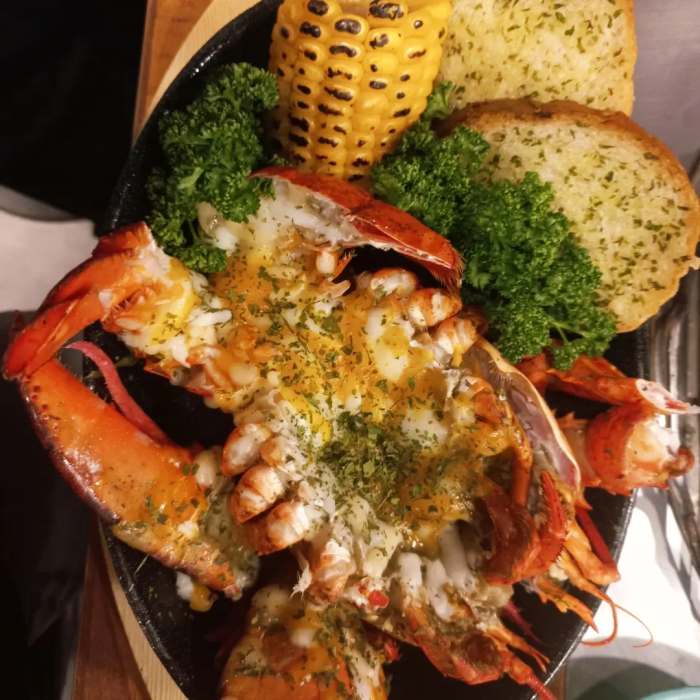 백반기행 지수원 편 4단 조개구이 무한리필 치즈 가리비 전복 숯불 구이 오이도 맛집 소개