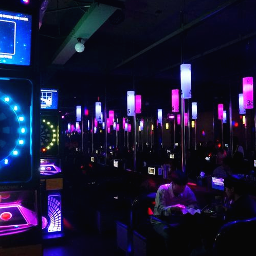 홍대 술집 썸잉 분위기