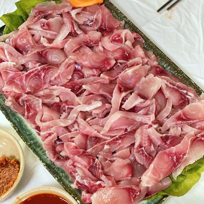 20년 단골은 기본 입소문 난 향어 회 향어회 향어매운탕 전주 맛집 추천 생방송투데이 자족식당