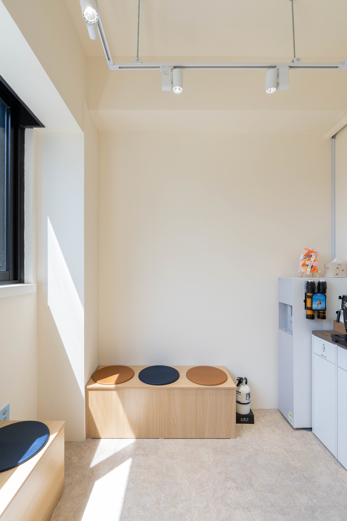 학원휴게실디자인