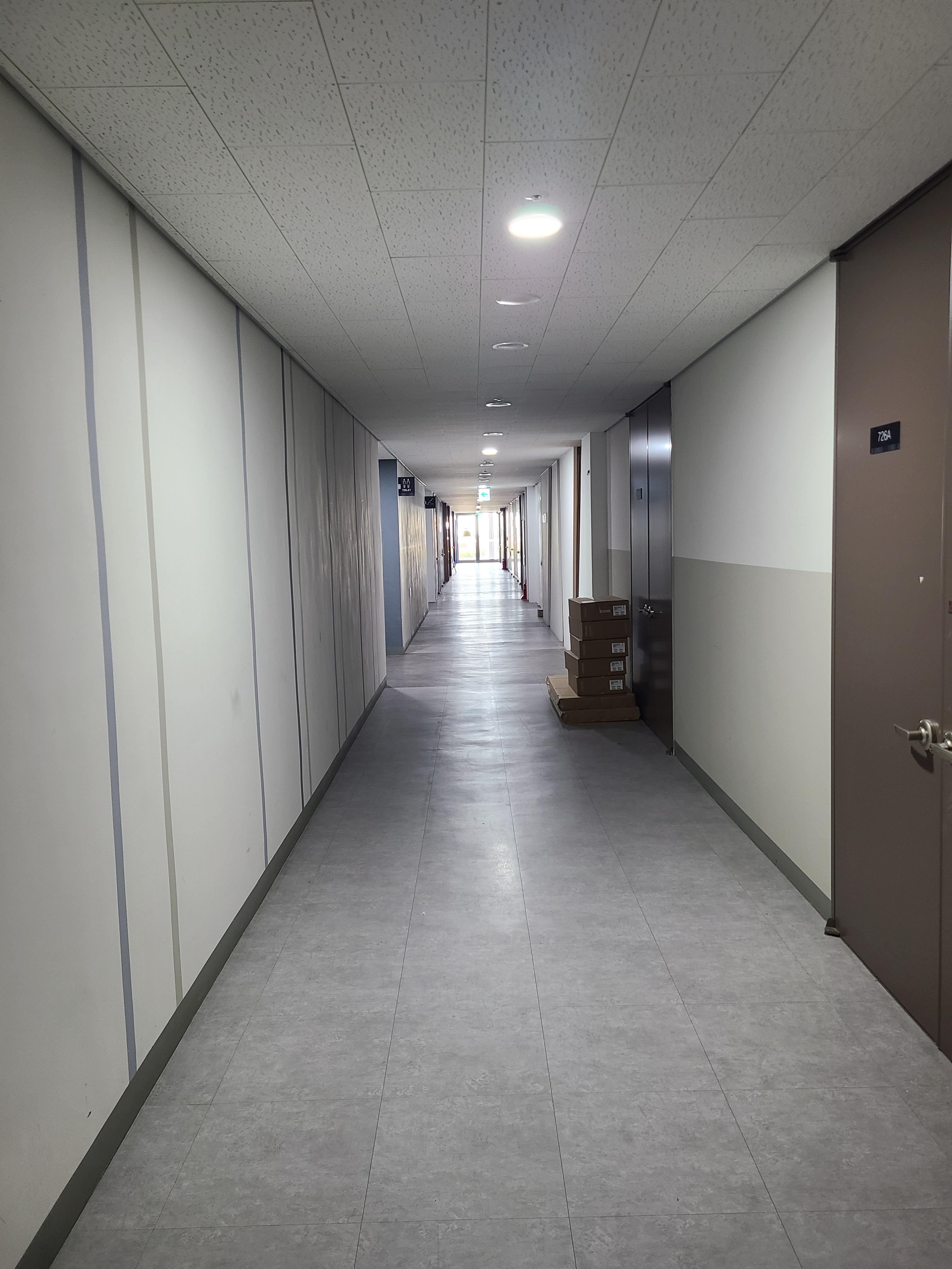 안양아이에스비즈타워 섹션오피스12