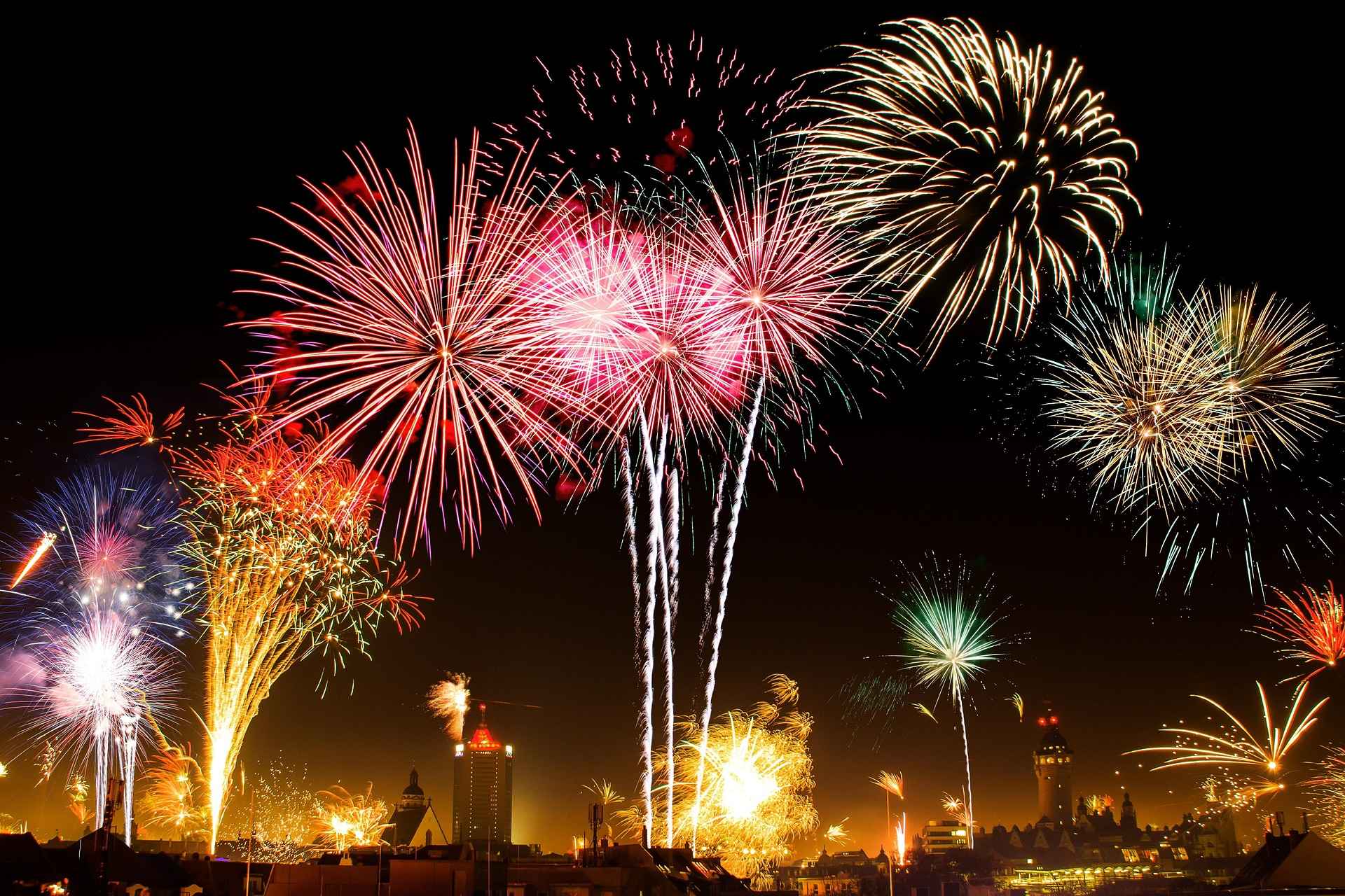 축제 밤하늘의 불꽃놀이