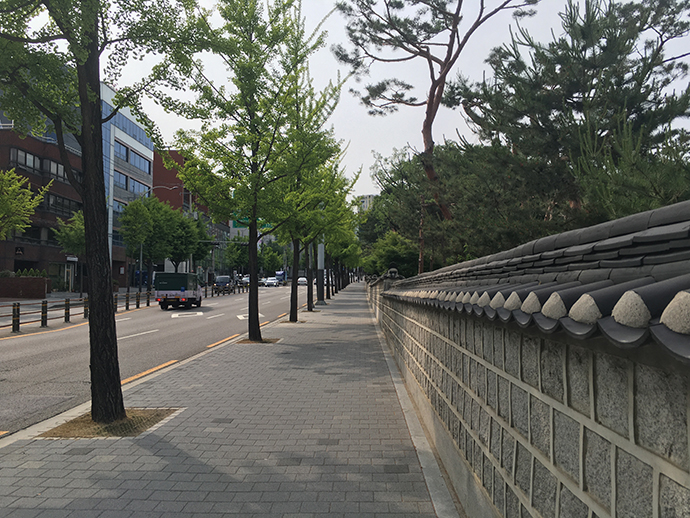 서울-선릉과-정릉-돌담