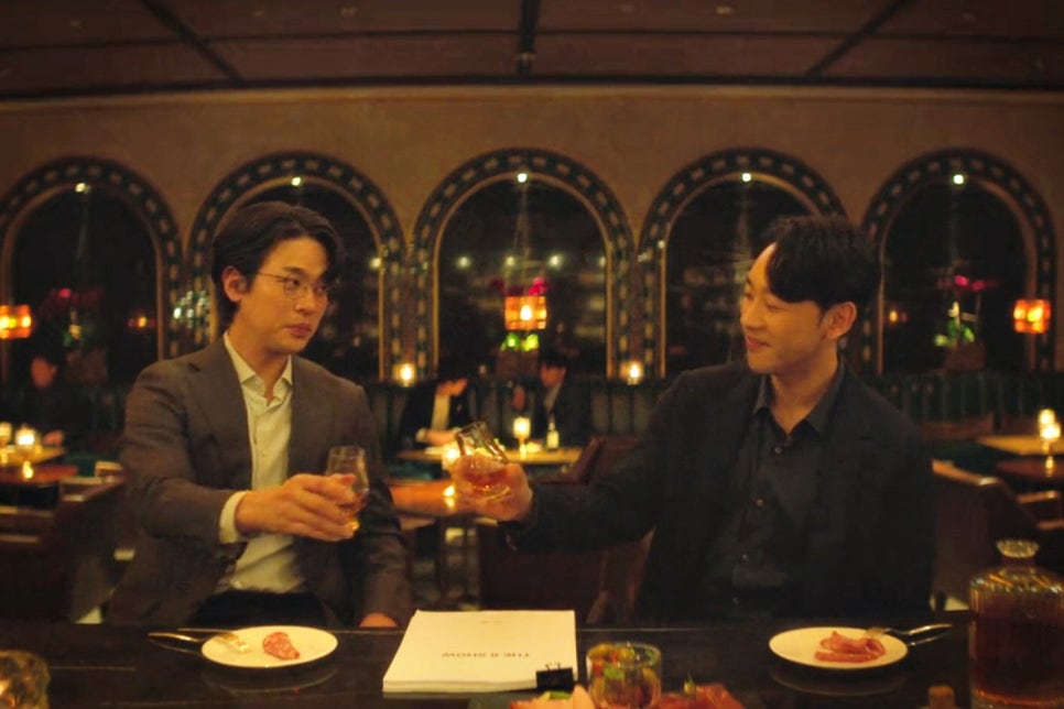 넷플릭스 시리즈 더 에이트쇼 결말 정보 등장인물 출연진 원작 시즌2 쿠키영상