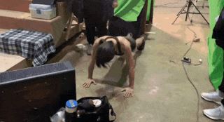 이시영 스위트홈 환풍구씬