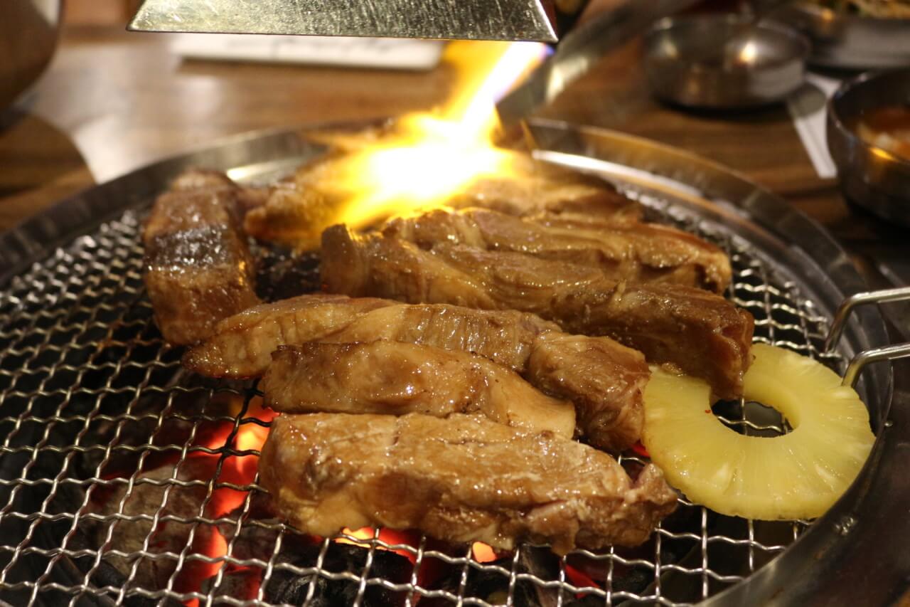 생방송투데이 칼집목살구이 대구 맛집