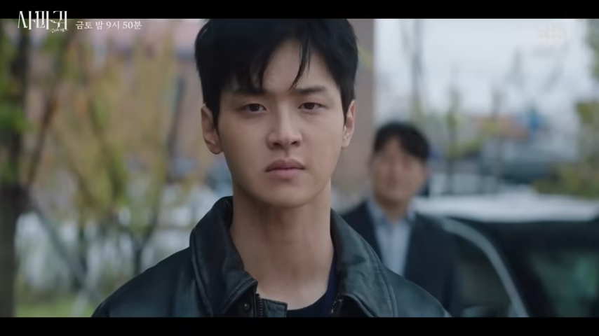 사마귀-살인자의외출-장동윤