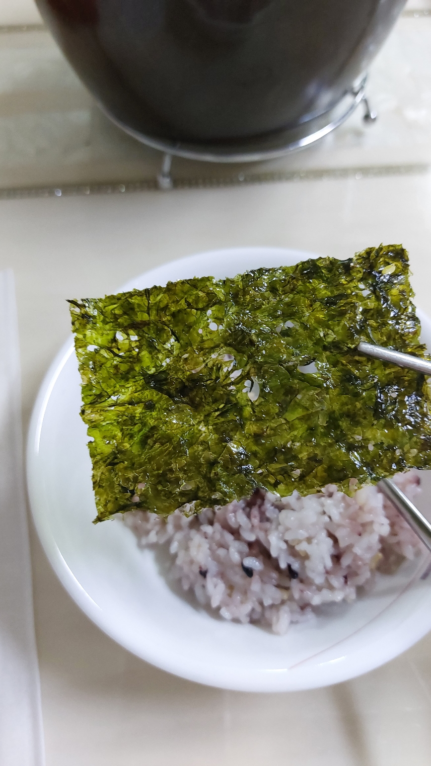 흰밥에 스팸이아닌 흰밥에 대천김 한장이면, 끝!