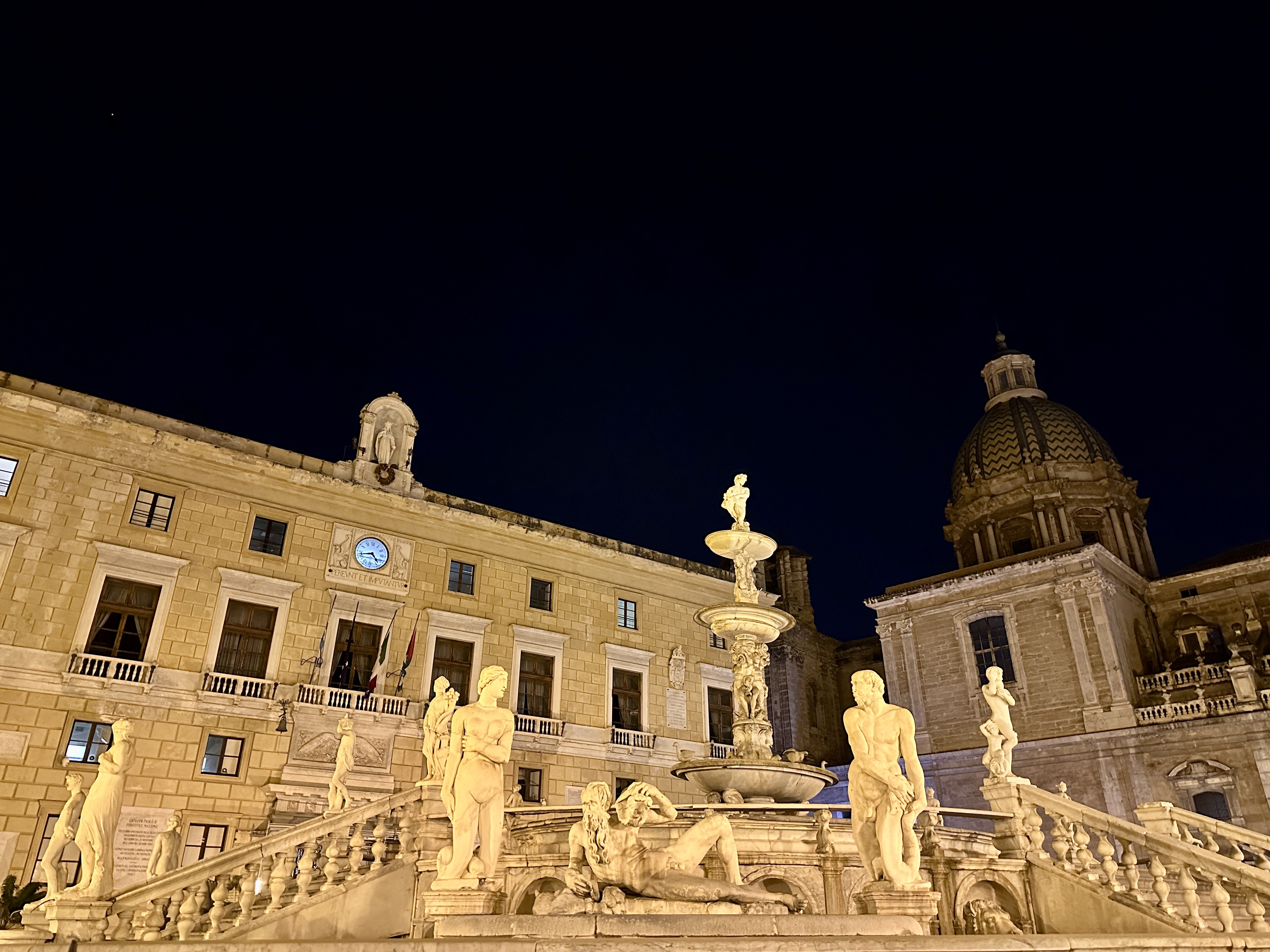 프레토리아 분수 야경