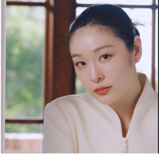 김연아 숏컷 변신