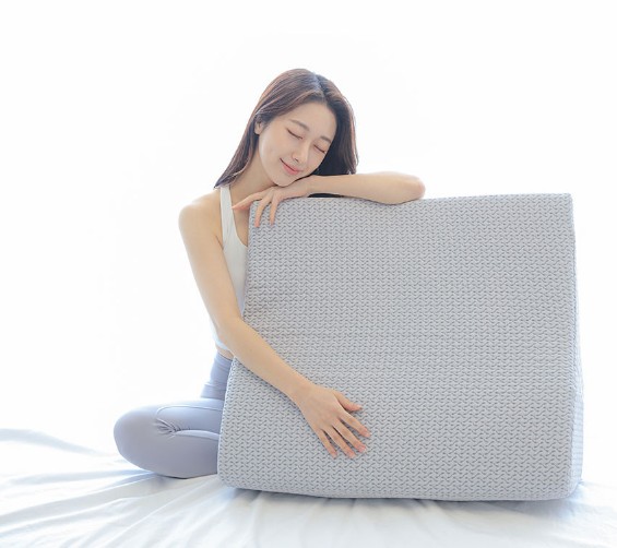 위산 역류 방지 베개 활용 밤새 편안한 각도 씨위너 후기