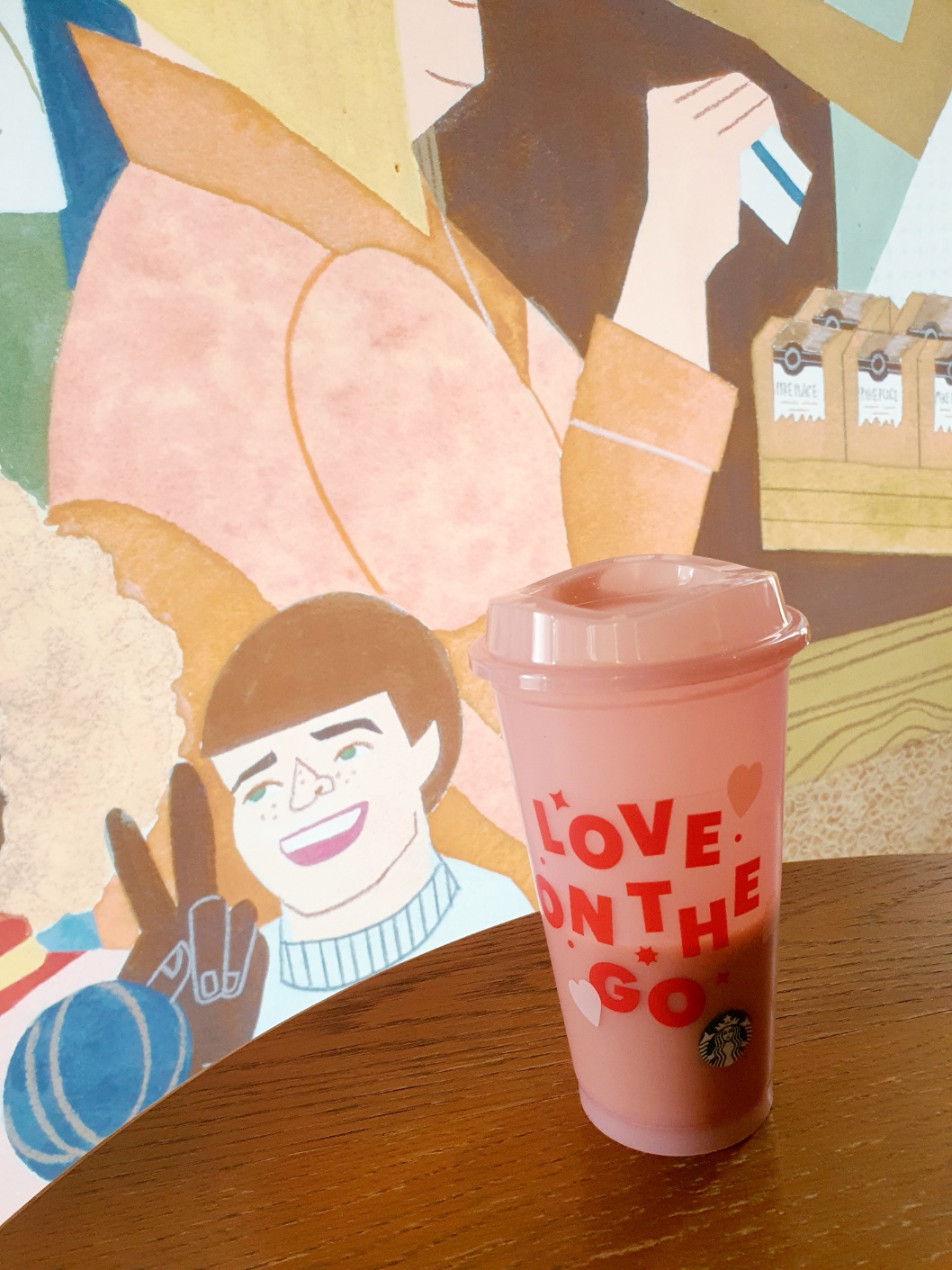 스타벅스 핑크 리유저블 컵 무료 증정 이벤트