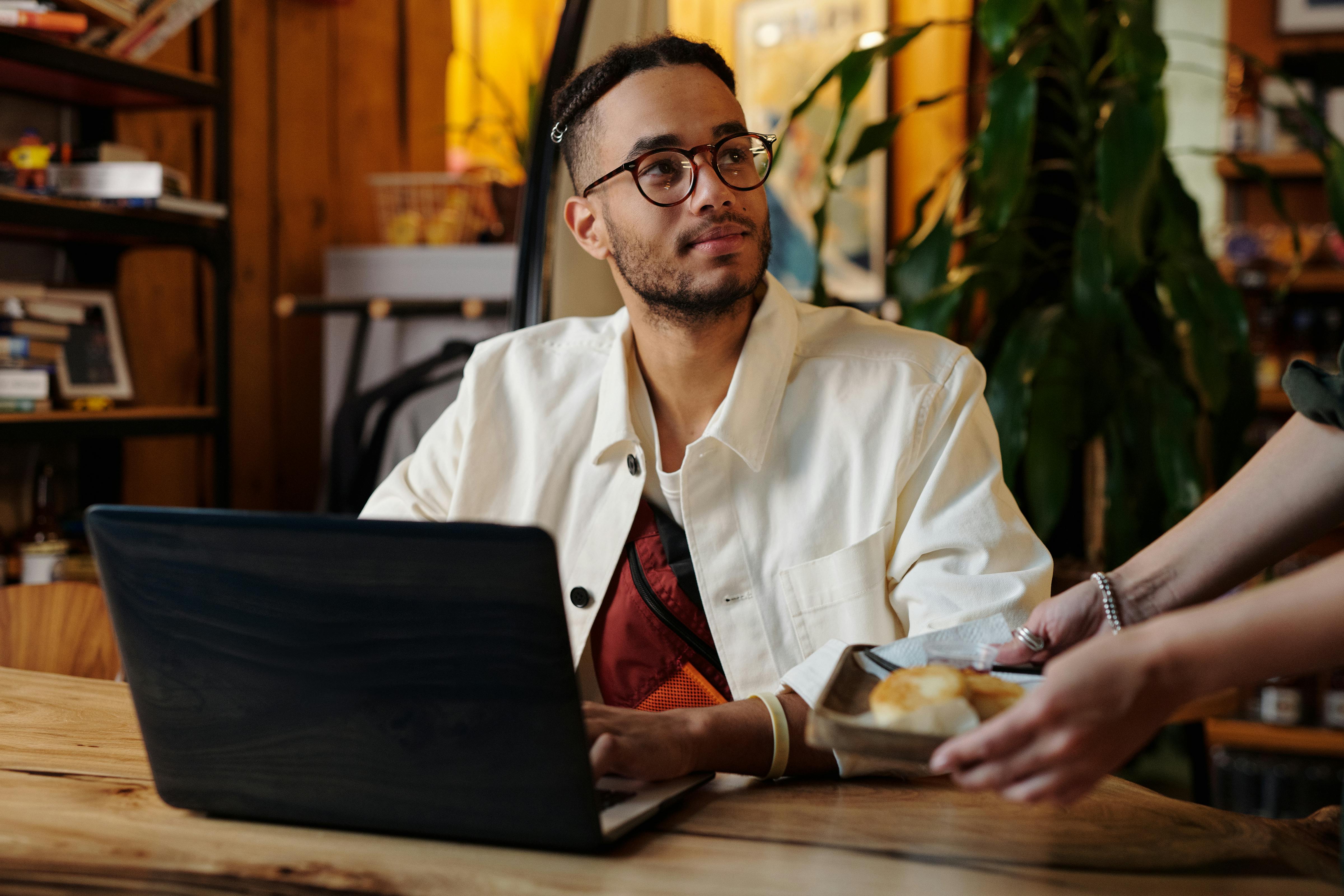 닛신식품 홈페이지에서 컵라면, 채용, 주가 정보를 한눈에!