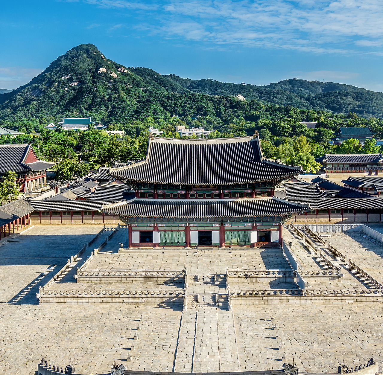 위에서 내려다본 경복궁의 모습