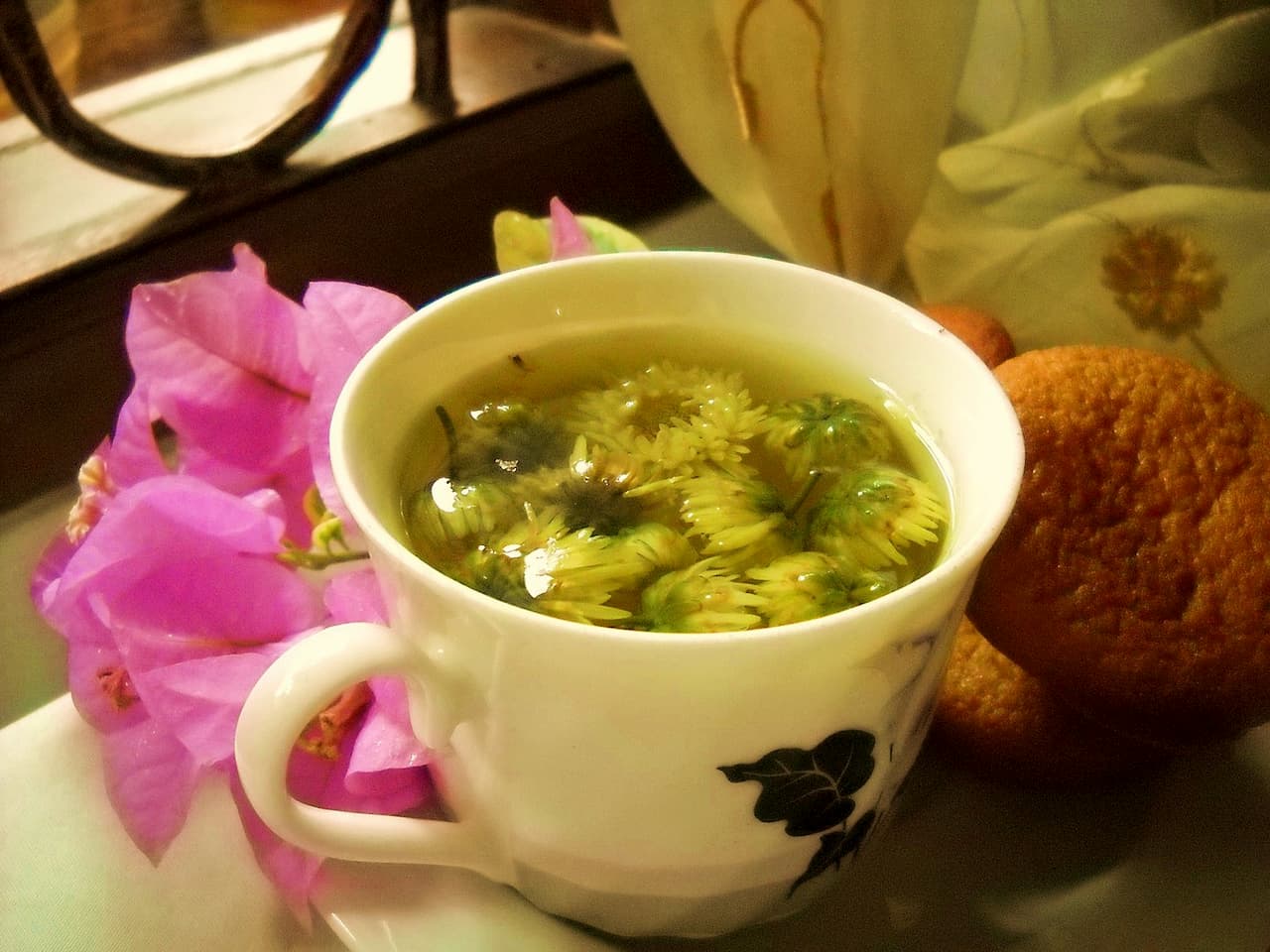 국화차 한 잔