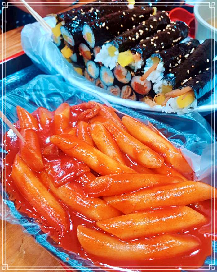 토밥 좋아, 토요일은 밥이 좋아 속초, 중앙시장 명태회 품은 꼬마김밥, 청어알 꼬마 김밥, 로제 떡볶이 맛집