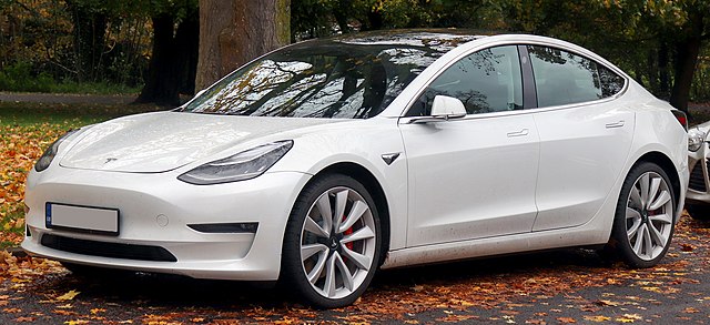 Tesla Model 3 Long Range