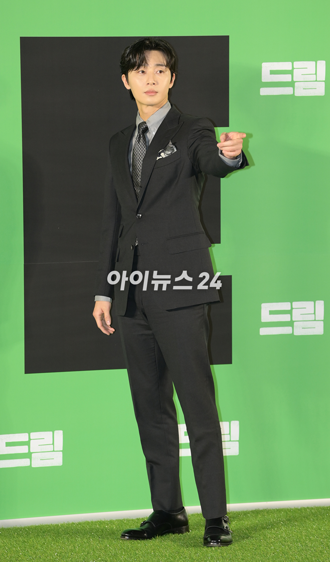 배우 박서준이 17일 오후 서울 강남구 삼성동 코엑스 메가박스에서 열린 영화 '드림' 언론시사회에서 포즈를 취고 있다. [사진=김성진 기자]