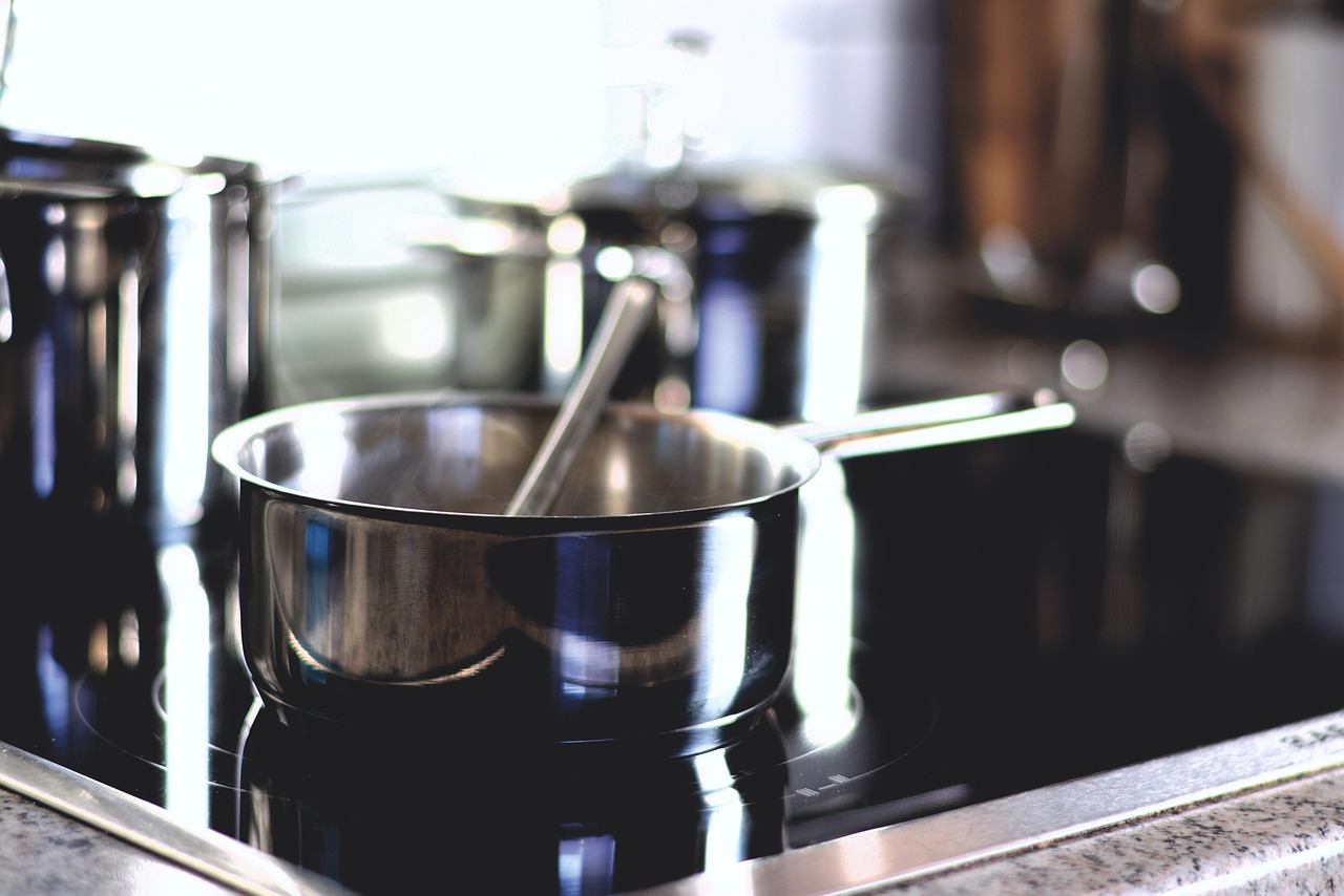 냄비의 깊이를 보여주는 사진