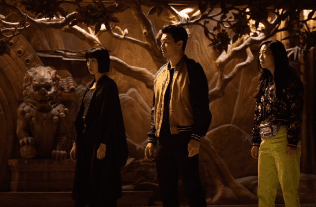 샹치와-텐-링즈의-전설-명장면