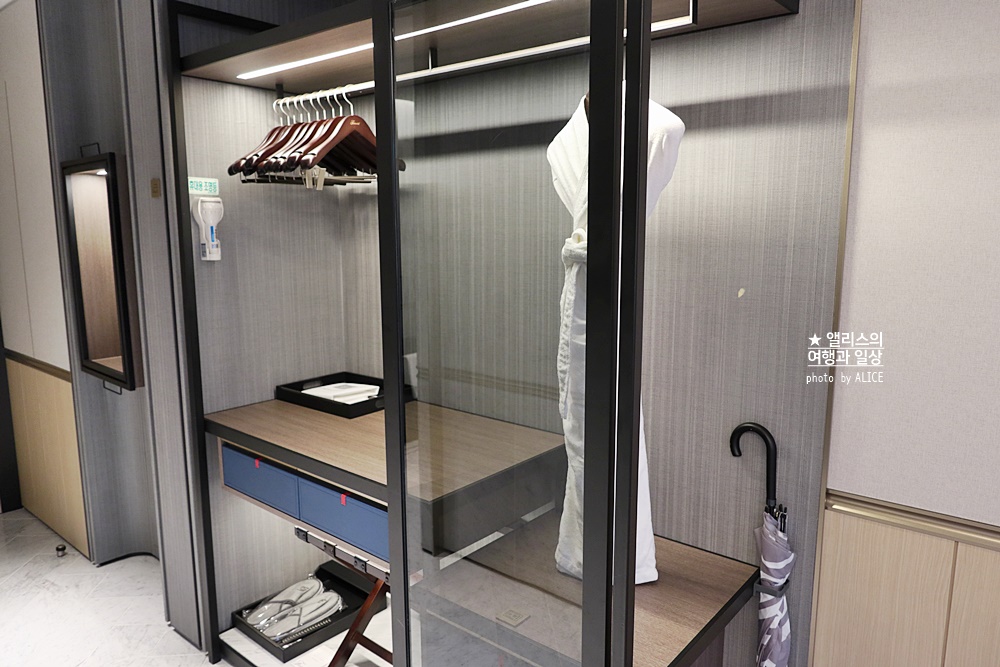 페어몬트 앰배서더 서울, 페어몬트룸 (킹사이즈 베드) 후기