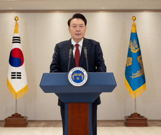 담화를 발표하는 윤석열 대통령
