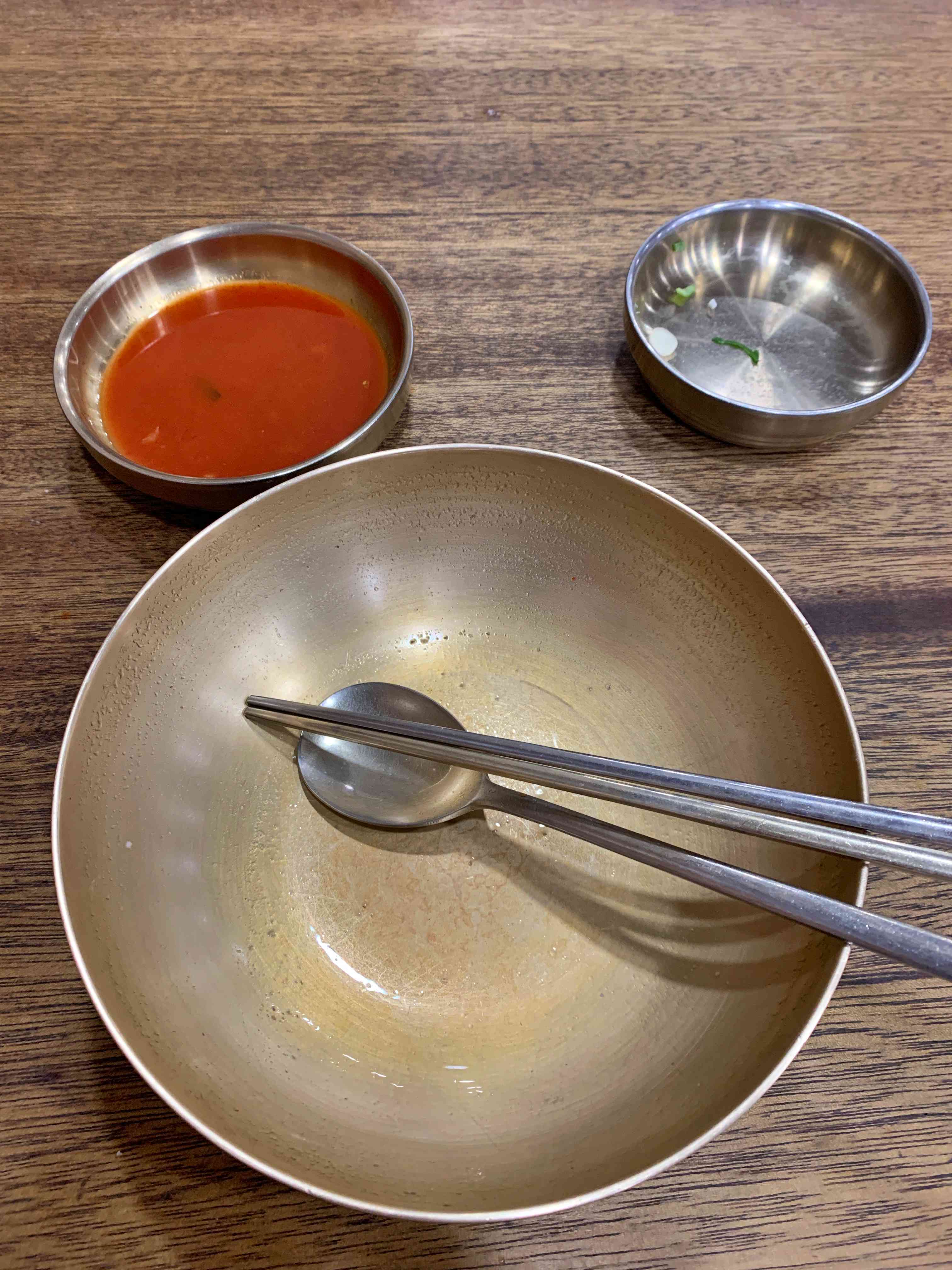 하동관 곰탕 그릇