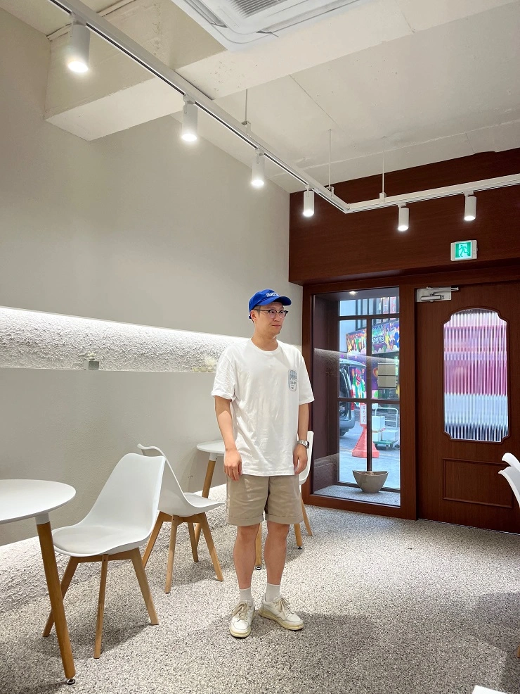 시원한 색상의 볼캡