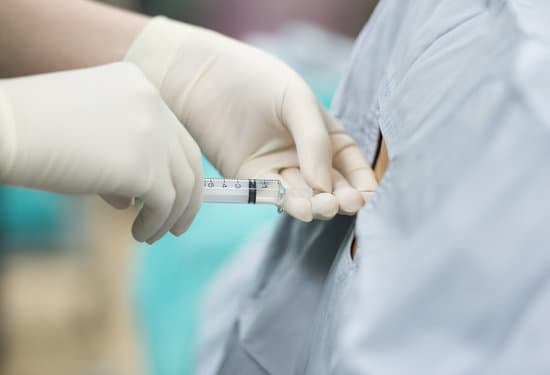 신경 차단 주사 (블록 주사, Nerve Block Injection) – 허리 통증 완화 &amp; 신경 압박 감소