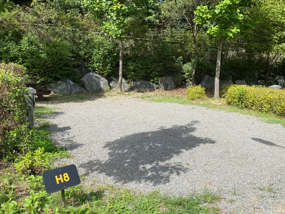 서울근교-당일캠핑-피크닉-가능한-초안산캠핑장-사이트-총정리(주차,통로위치-등)