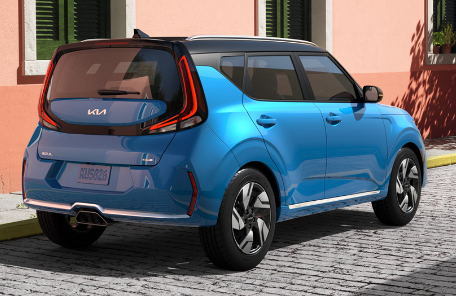 2024-기아-쏘울-후면