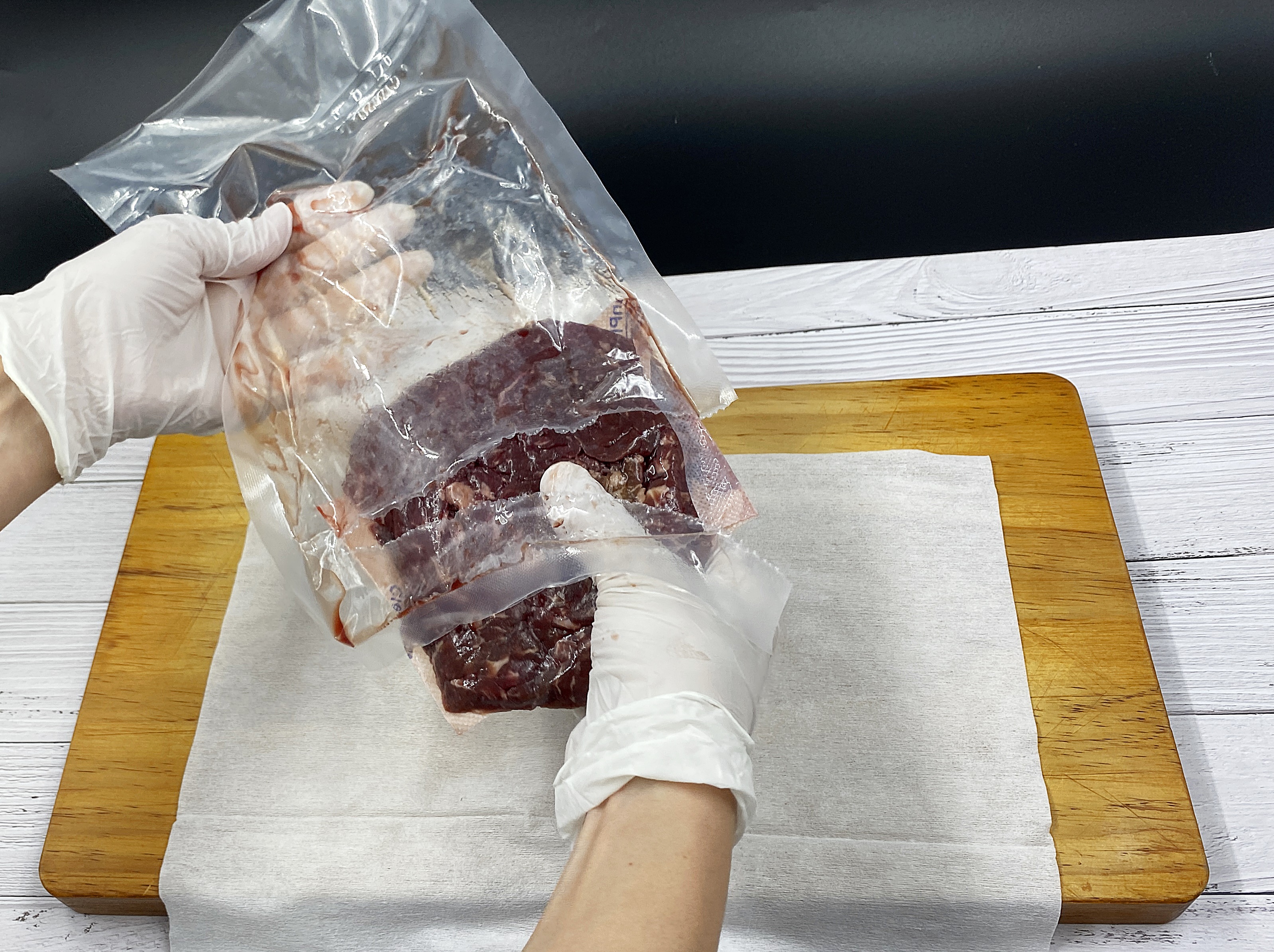 육회 진공포장 뜯기