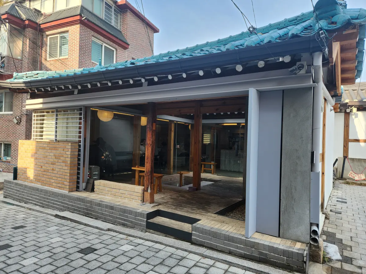 종로-서촌-분위기-좋은-카페-타이드워터-매장-젼경