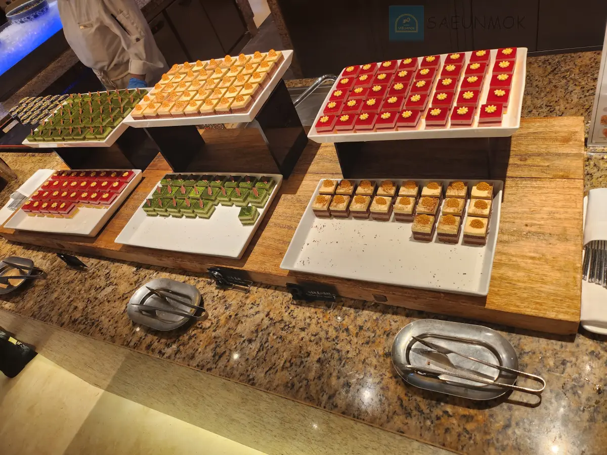 상해-르네상스-푸투오-호텔-디저트