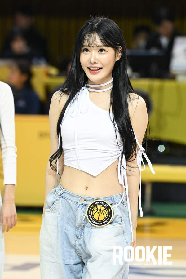 최홍라 치어리더 완벽 분석: 나이, 학력, 프로필 및 2026년 한화 이글스 이적 비하인드 스토리