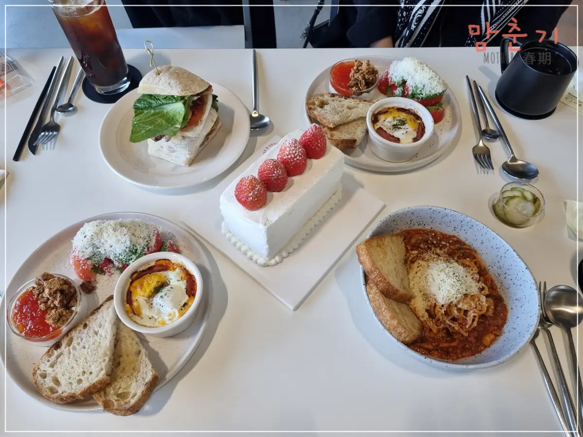 오런카페-브런치-한상차림-브런치메뉴사진