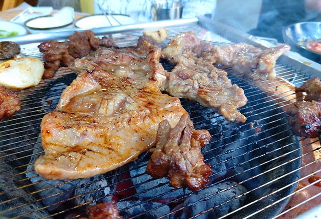 숯불갈비 맛집 호미락